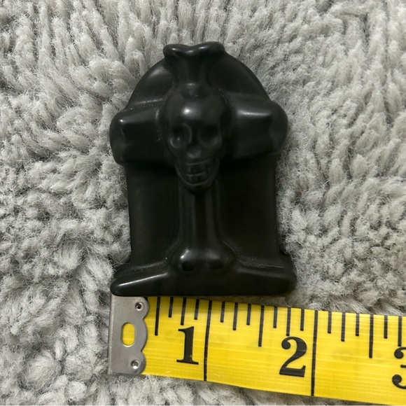 Black Obsidian Carved Skull Headstone Crystal - Picture 2 of 7